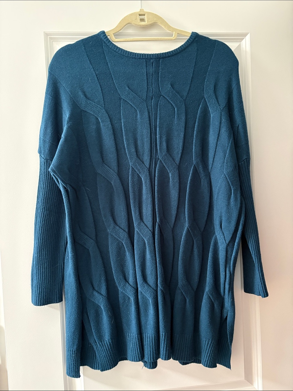 Women's Cable-Stitch Scoop-Neck Sweater in Teal